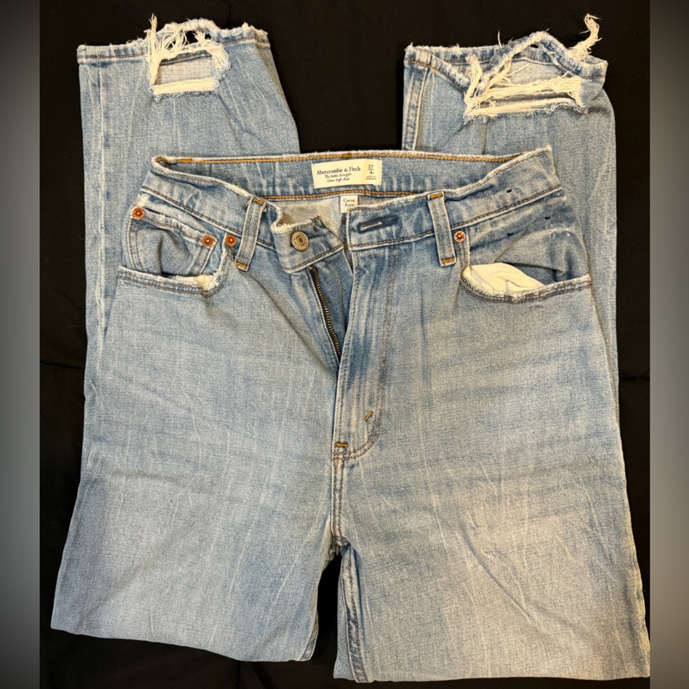 Abercrombie & Fitch The Ankle Straight Ultra High Rise Curve Love